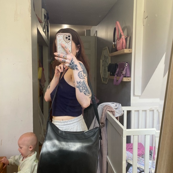 Black Matt & nat shoulder/cross body purse tote - Picture 3 of 6